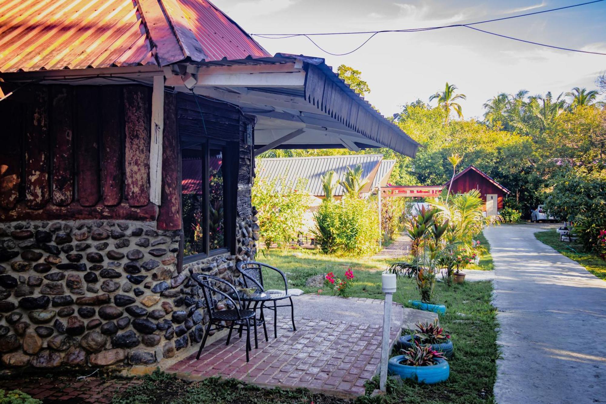 Timba Garden Free Town And Jetty Transport Ξενοδοχείο Semporna Εξωτερικό φωτογραφία